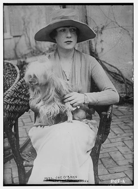 Mrs. Jay O'Brien,wives,spouses,dogs,pets,women,hats,dresses,Bain News Service