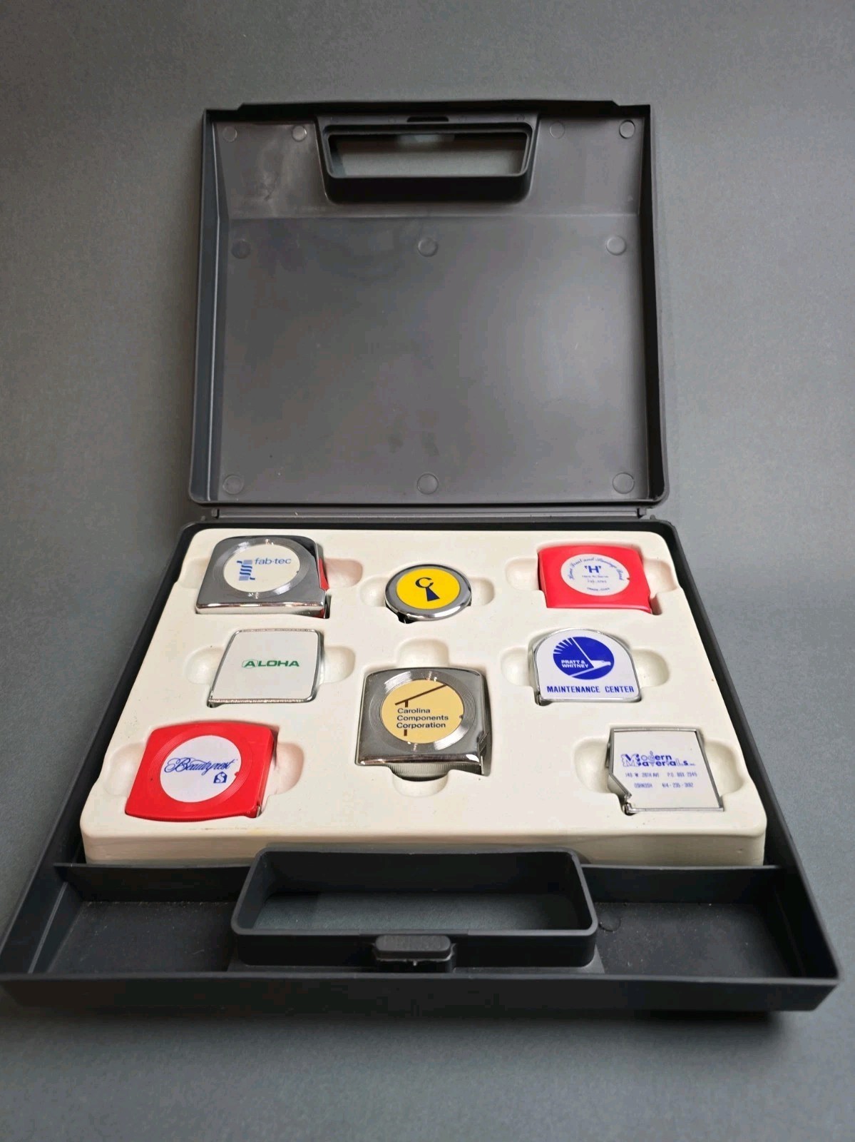 VTG Salesman Sample Kit The Cooper Group, Lufkin Metric Tapes, Tape Measures
