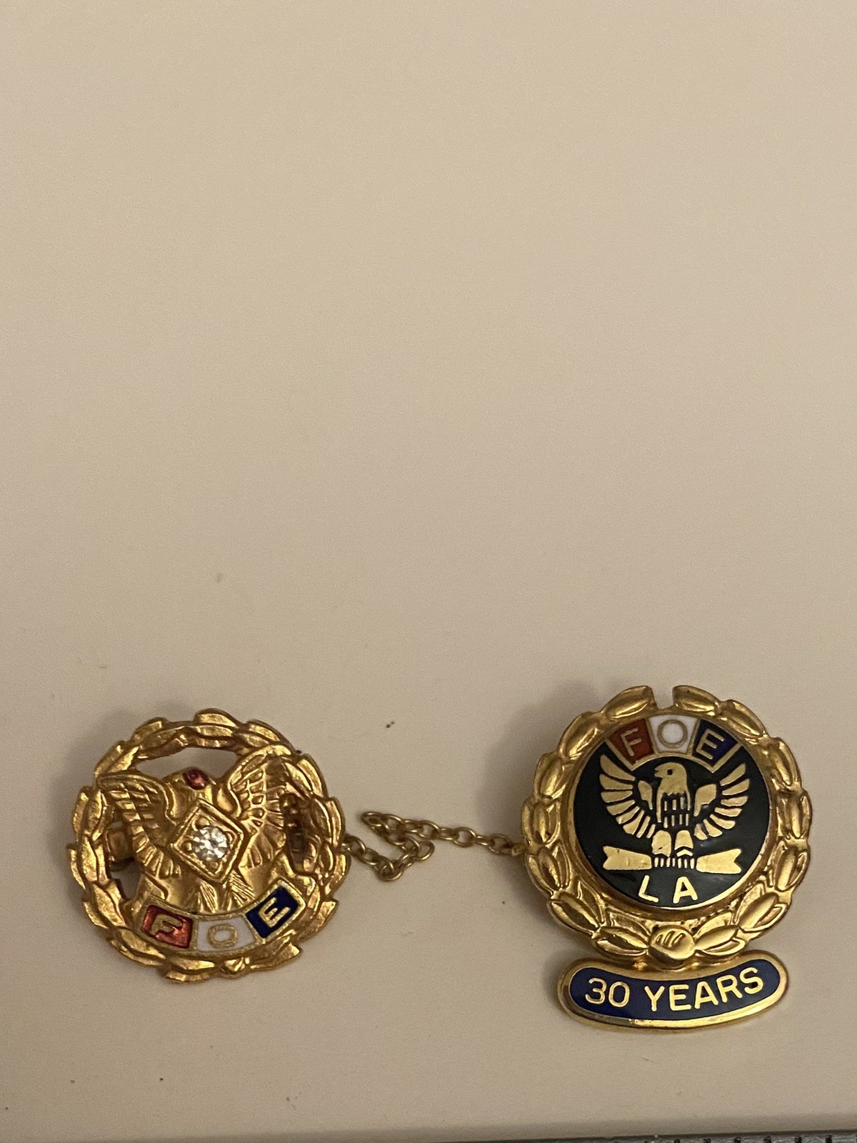 FOE LA 30 Years Fraternal Order Of Eagles Lapel Pins With Chain P78