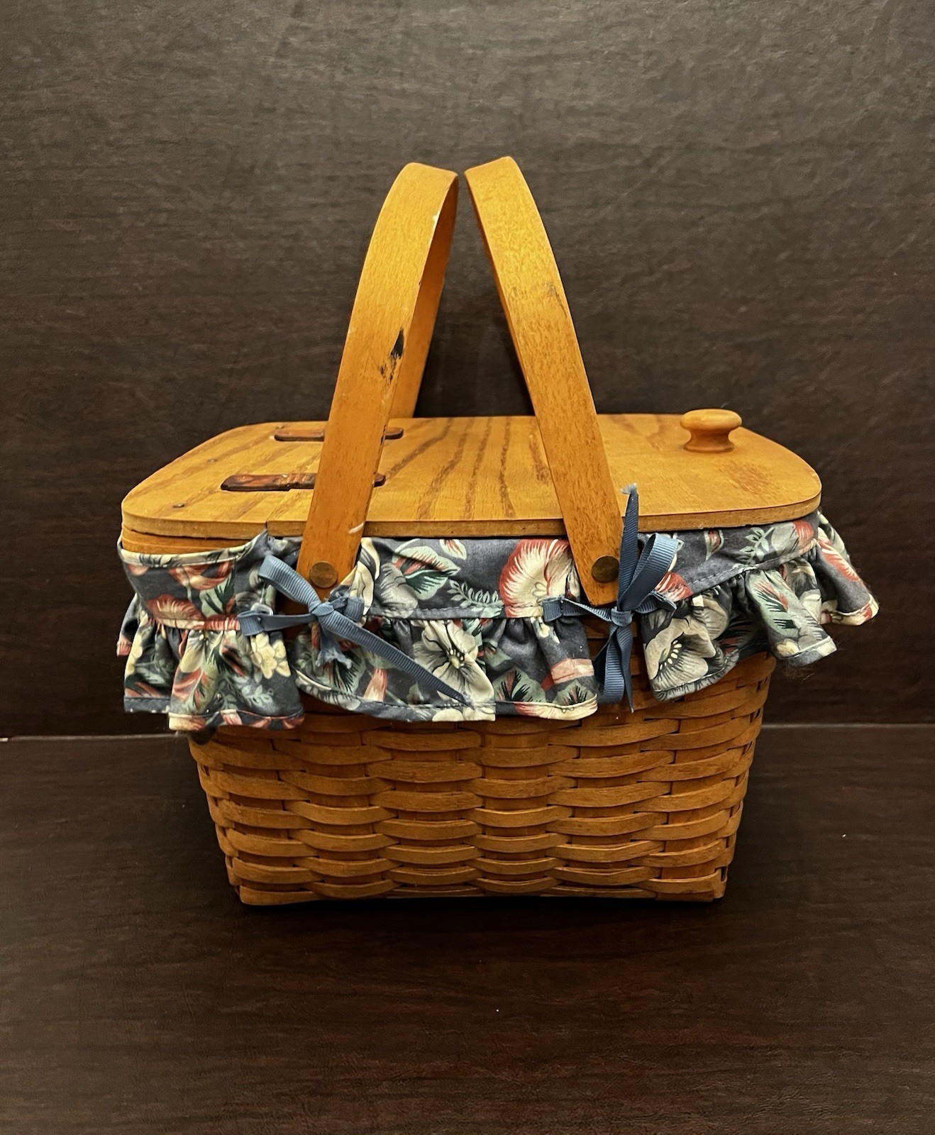 Vintage 1993 Longaberger Picnic Basket w/ Floral Pansy Liner and Insert