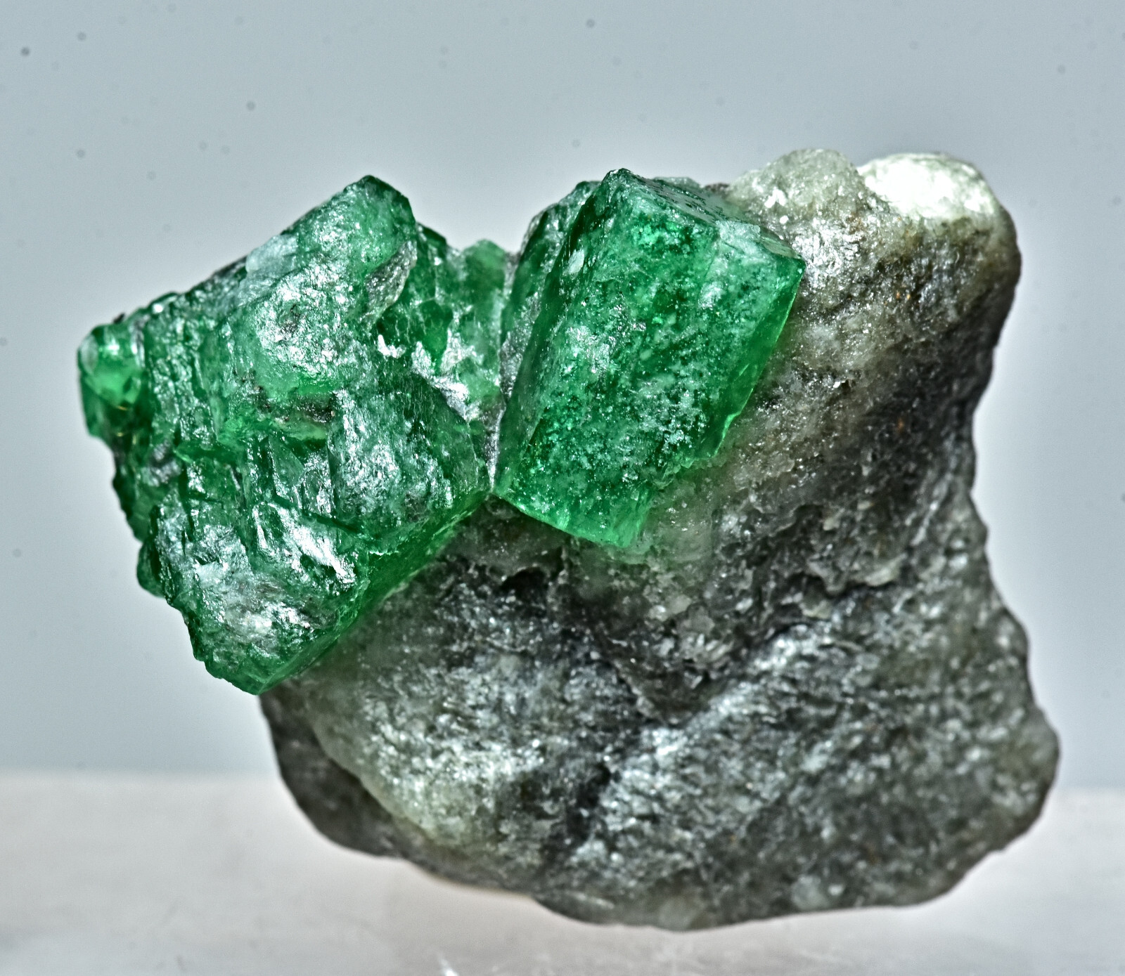 Amazing Superb Green Unique Emerald Crystal Specimen From Swat Pakistan 37 Carat