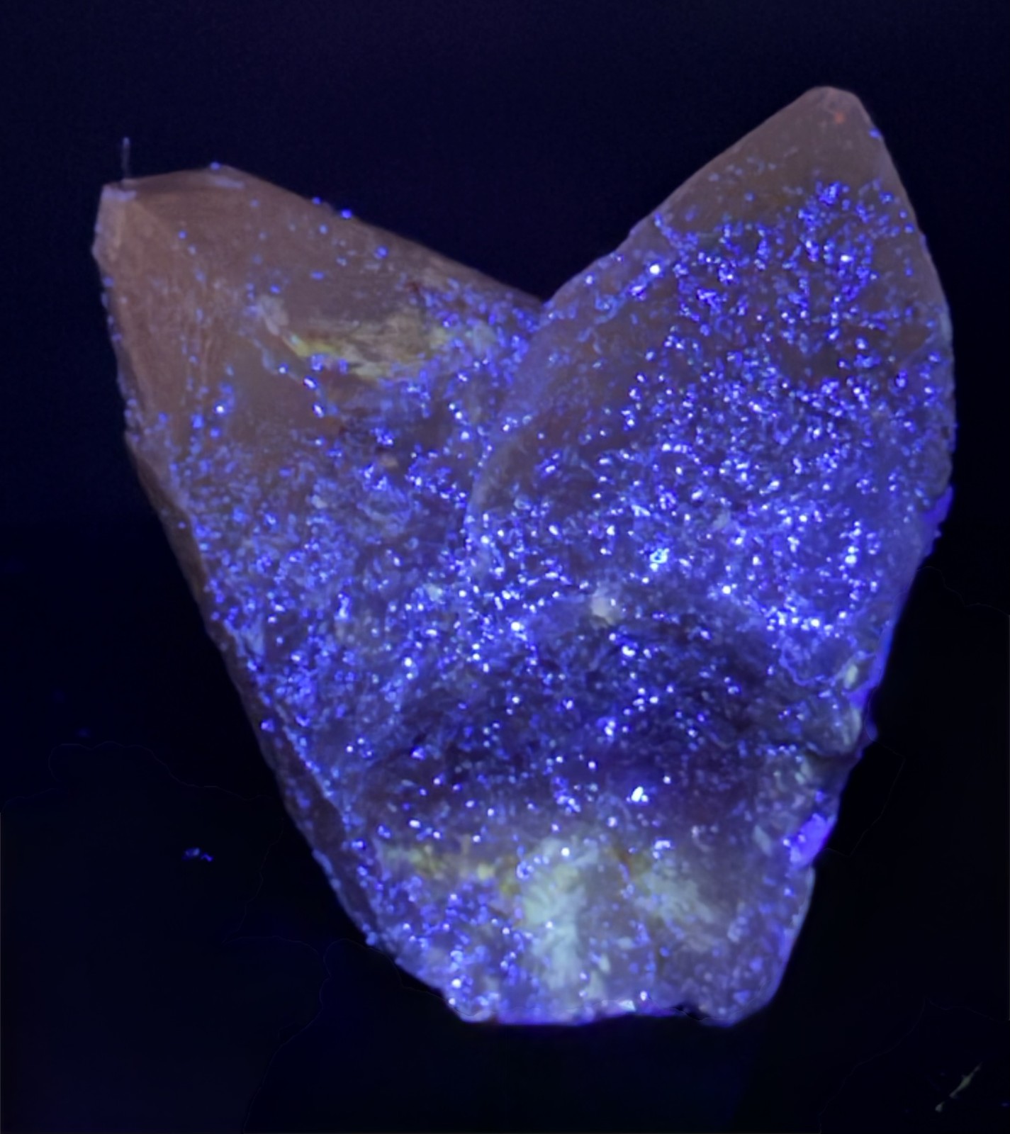 Pakistani Yellow Calcite Twin Point – Large UV Fluorescent Specimen