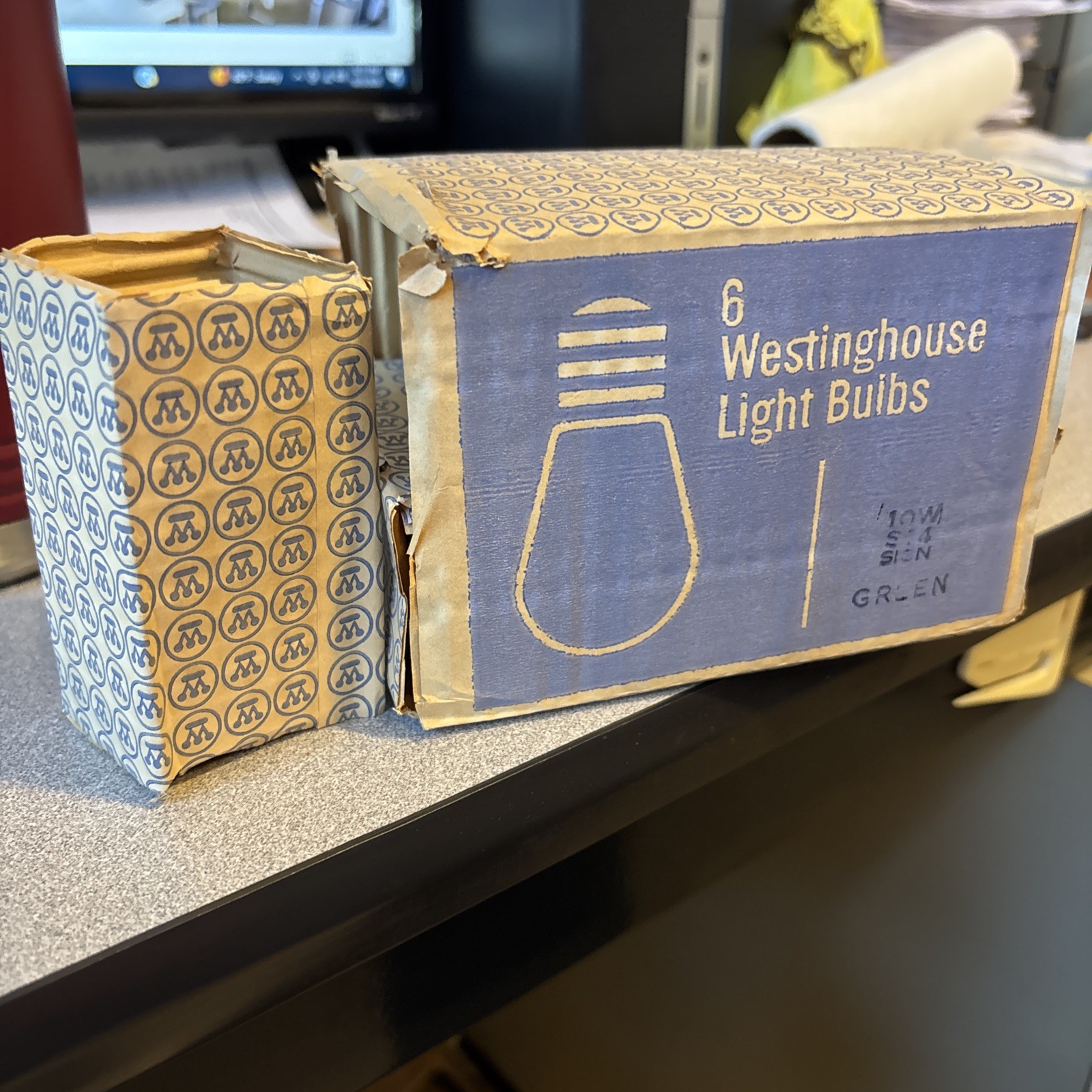 Vintage Westinghouse Marque Light Bulb Green. All have been tested. 6 pack. 