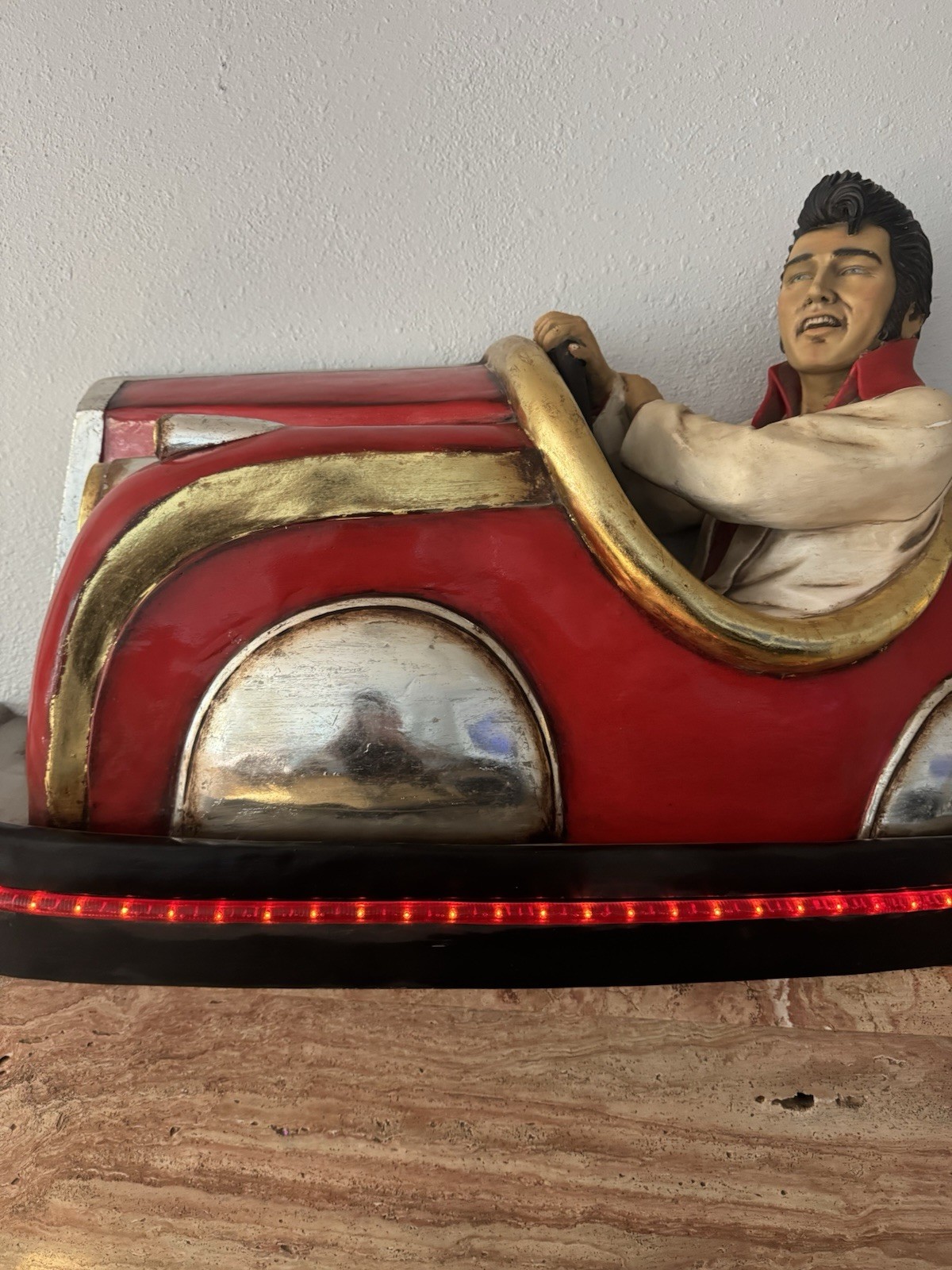VINTAGE LARGE ELVIS BUMPER CAR Lighted Retro CLASSIC 3D Wall HANGER