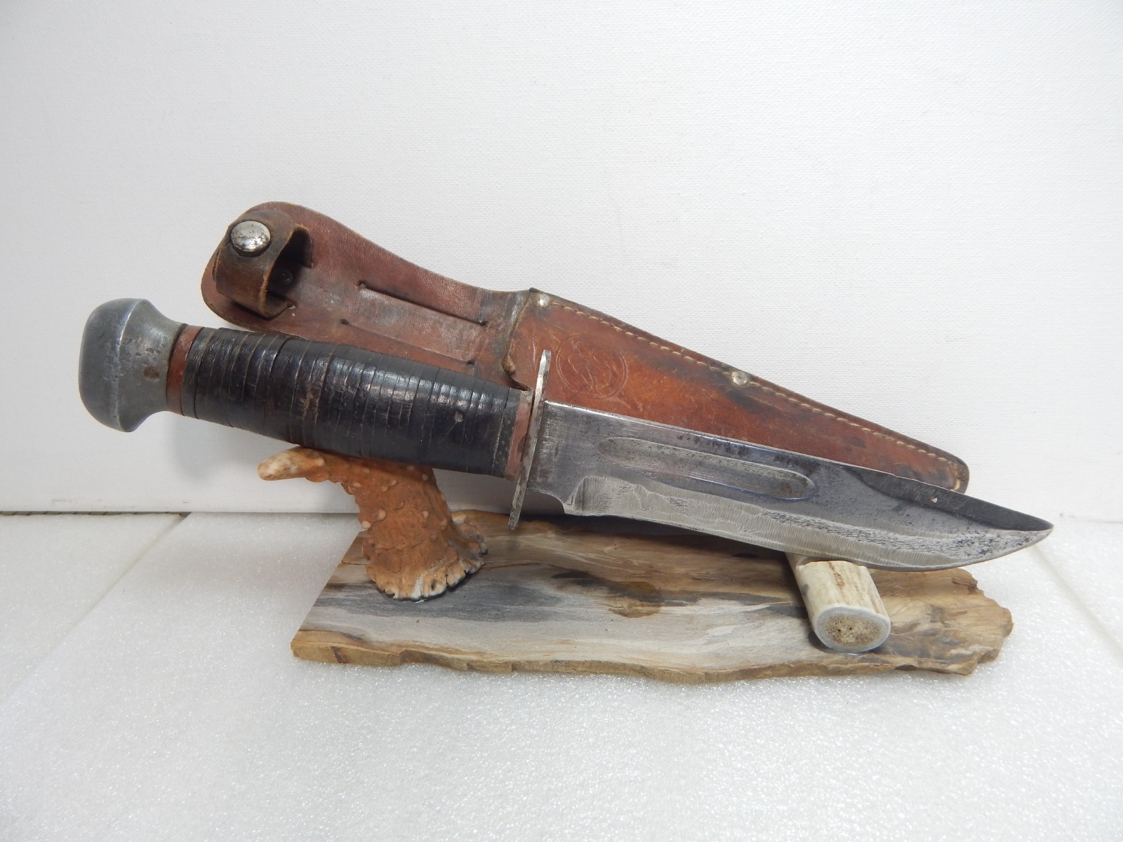 Vintage PAL RH36 RH-36 WW2 Era Military Knife & Leather Sheath Elephant logo