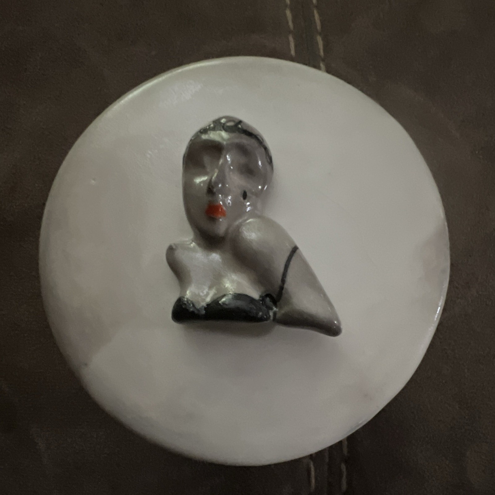 Vintage Duranti Urbino Italian Ceramic Round Trinket Box Figurine Lid 2x3.5”