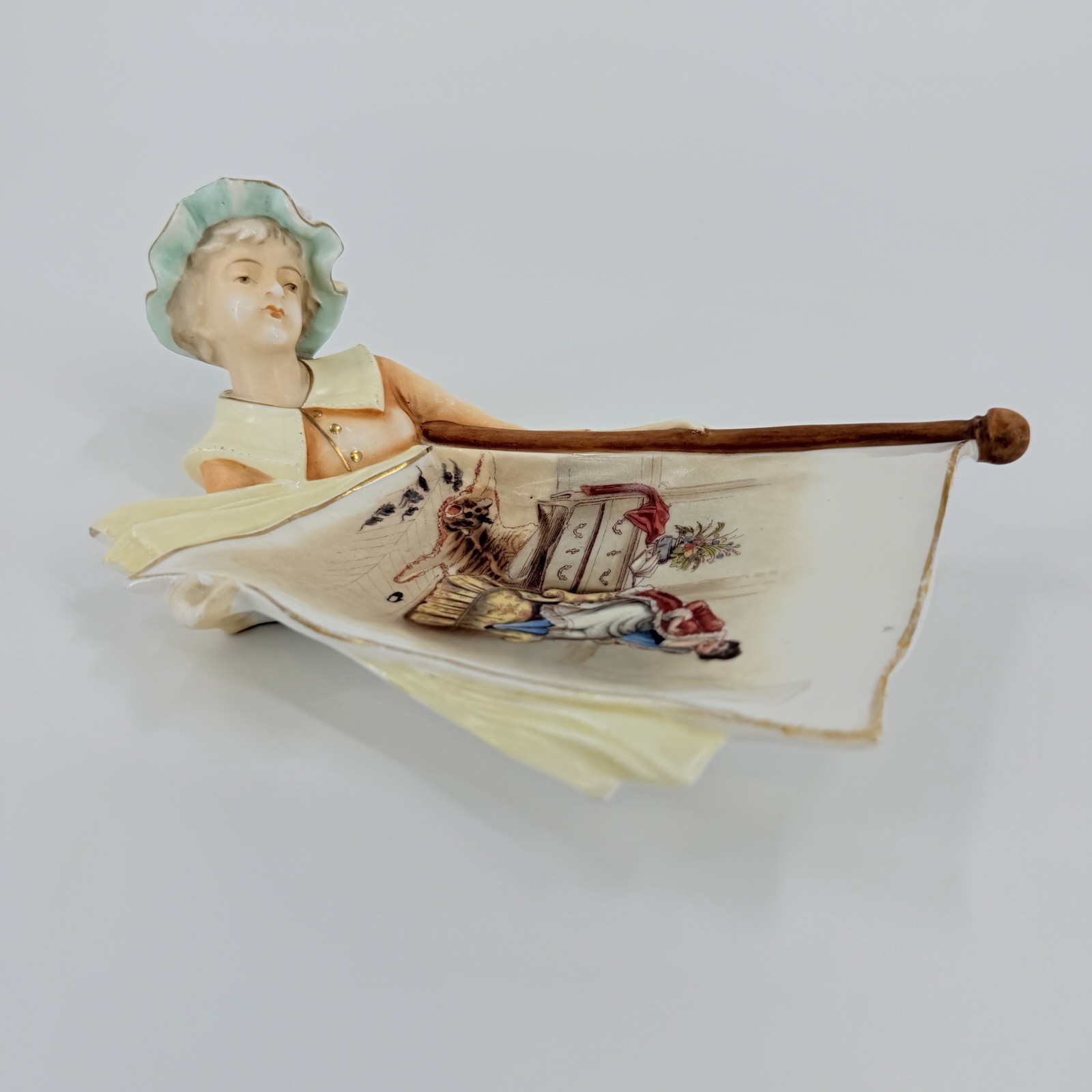 Vintage Art Deco Figural Trinket Dish Women’s Vanity Dresser Tray￼￼￼