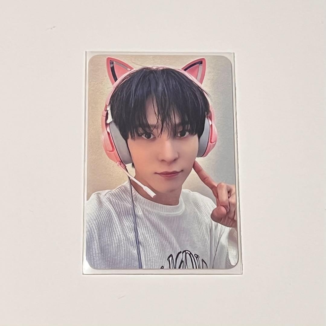 ATEEZ Makestar US Limited Edition Lucky Draw Photocard Yunho