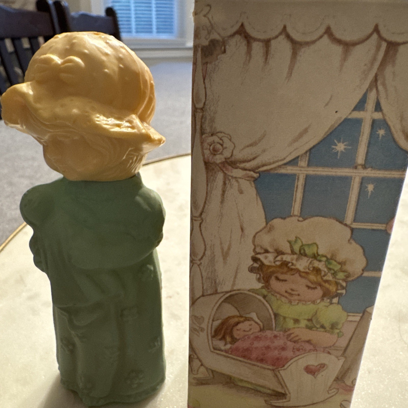 Avon Little Dream Girl Occuri Cologne 1.25 fl oz Full Bottle with Box Vintage