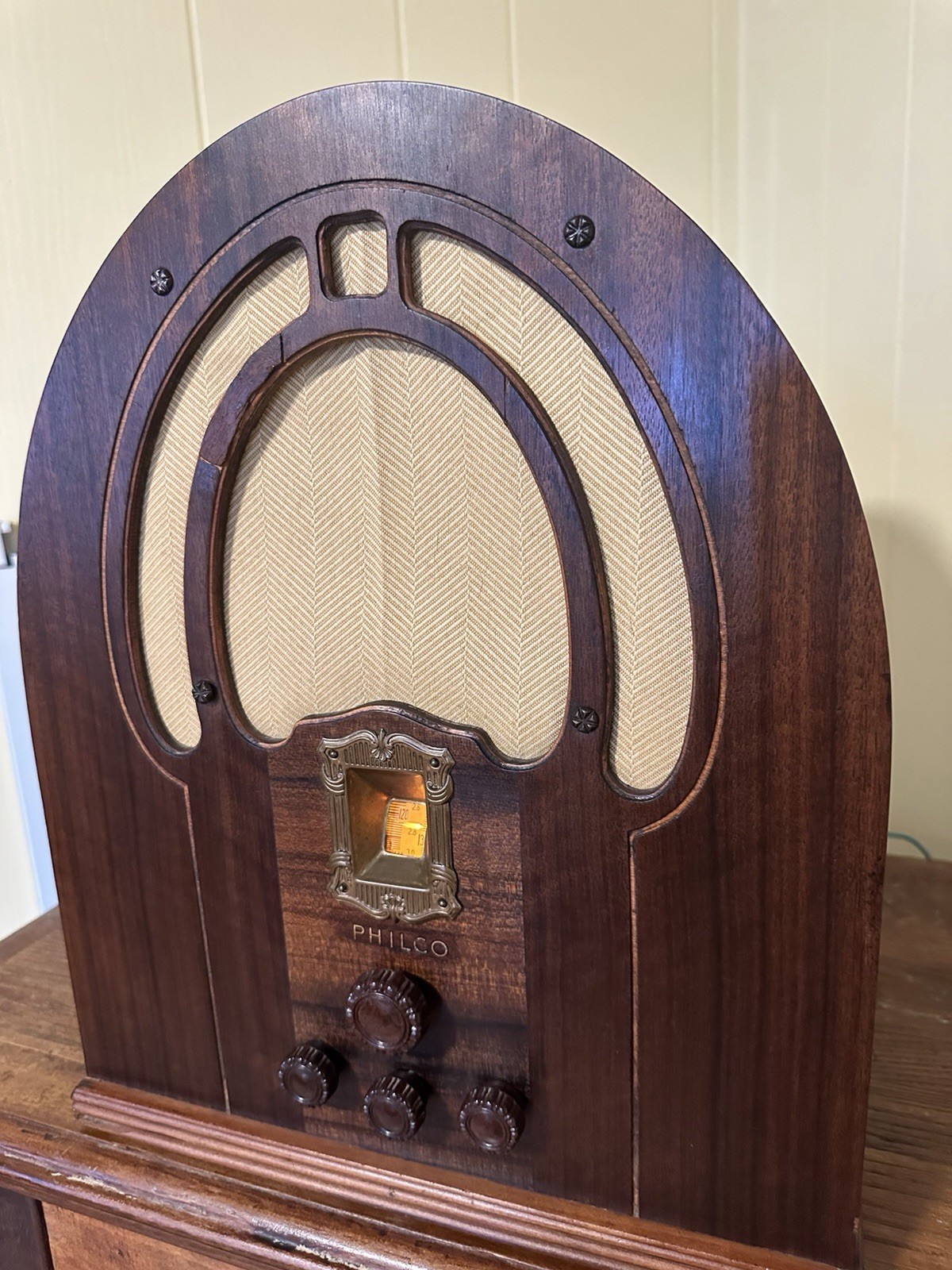 Philco 70 Cathedral Radio(Refurbished)