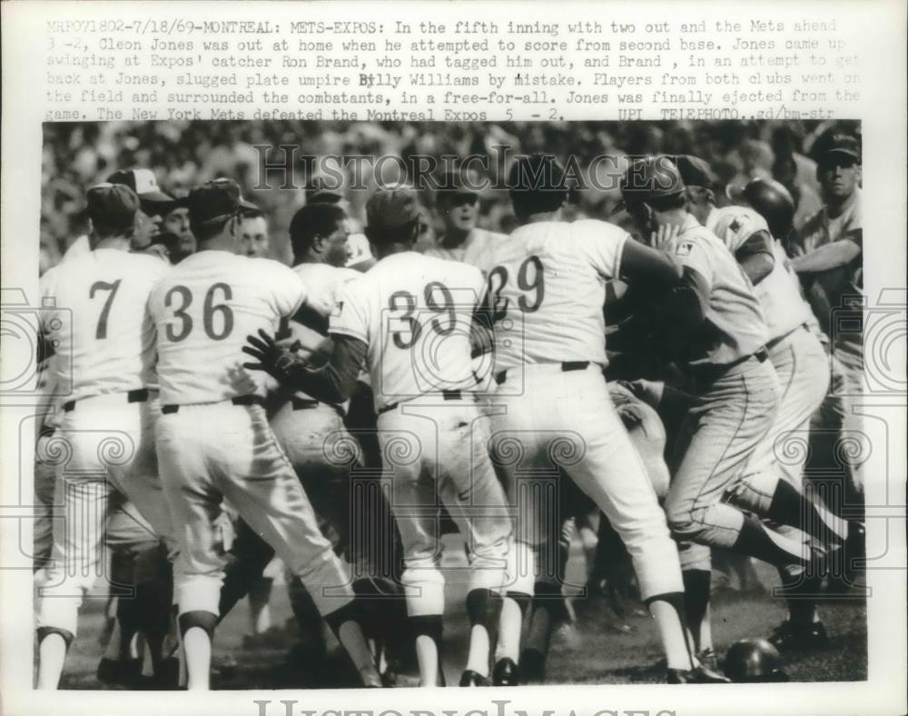 1969 Press Photo brawl between Mets and Expos, Cleon Jones ejected from game
