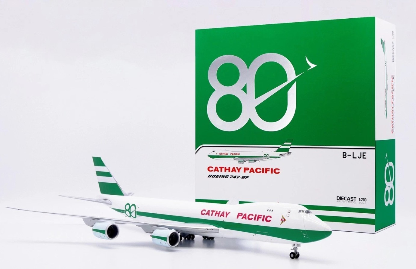 JC Wings SA2117 Cathay Pacific Cargo Boeing 747-8F B-LJE Diecast 1/200 Jet Model