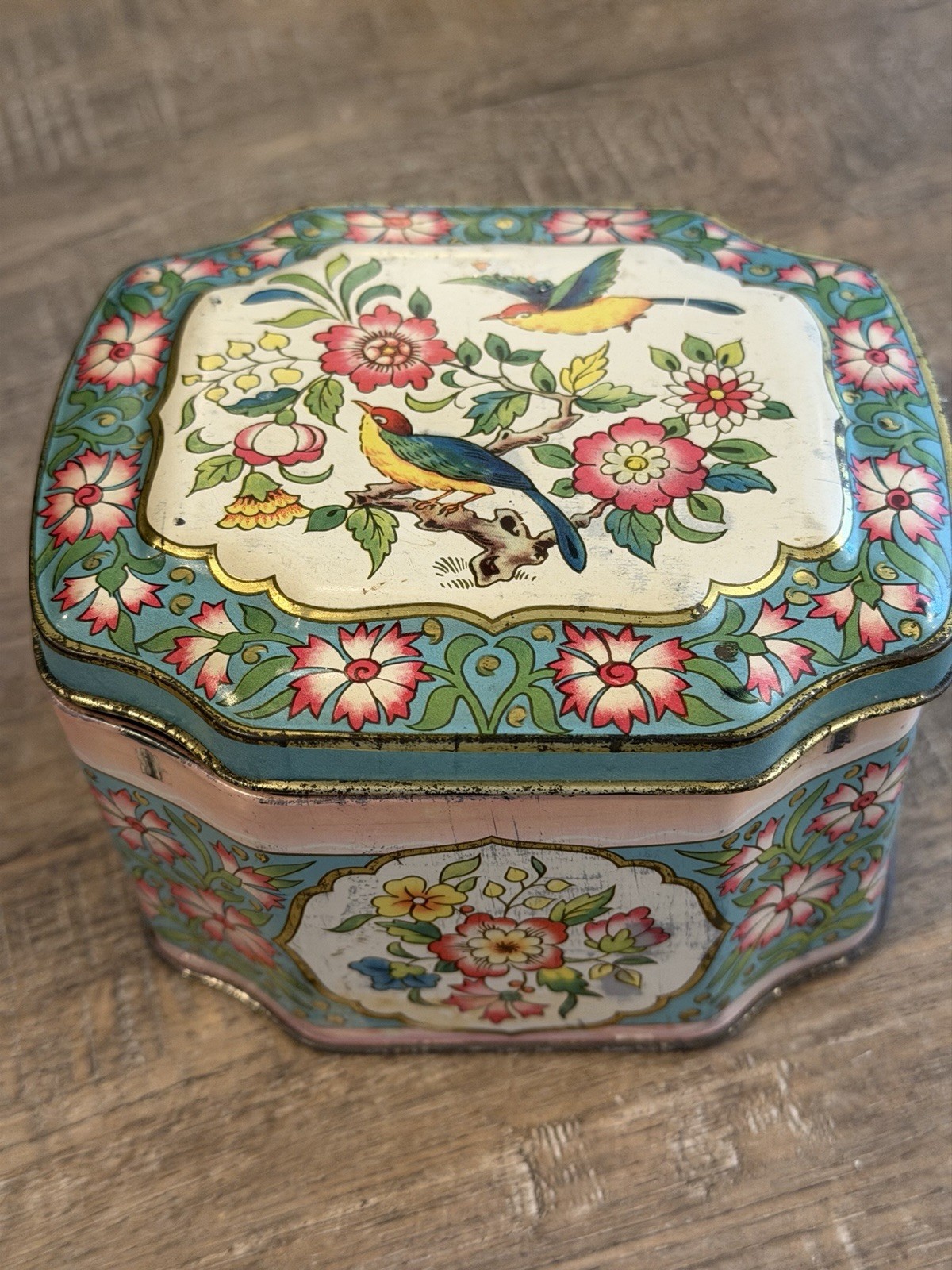 Vintage George W. Horner & Co. Ltd. Advertising Tin Floral Bird England