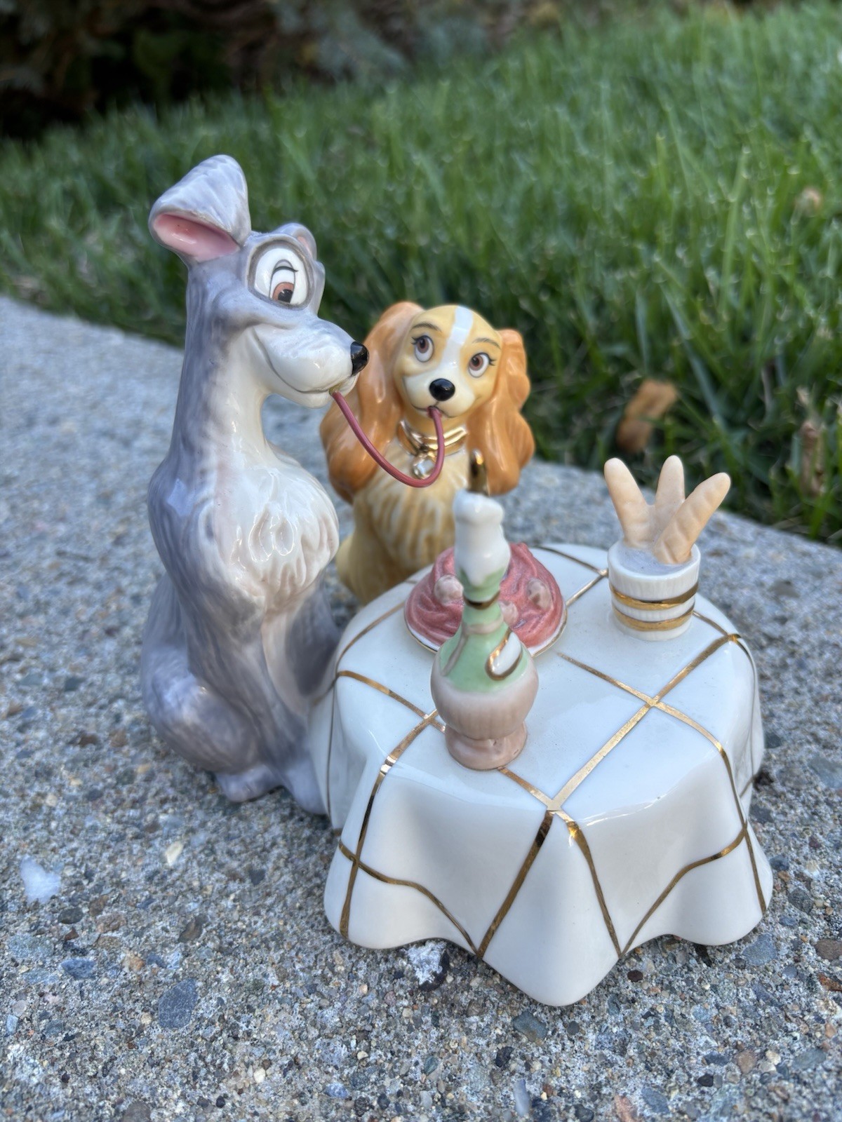 Lenox LADY AND THE TRAMP Disney Showcase Collection Figure 24K Gold Accents