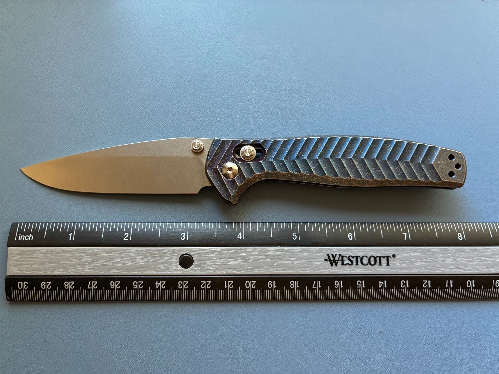 Kanedeiia green thorn ANTHEM knife, RARE, m390 blade steel, anodized blue - O71