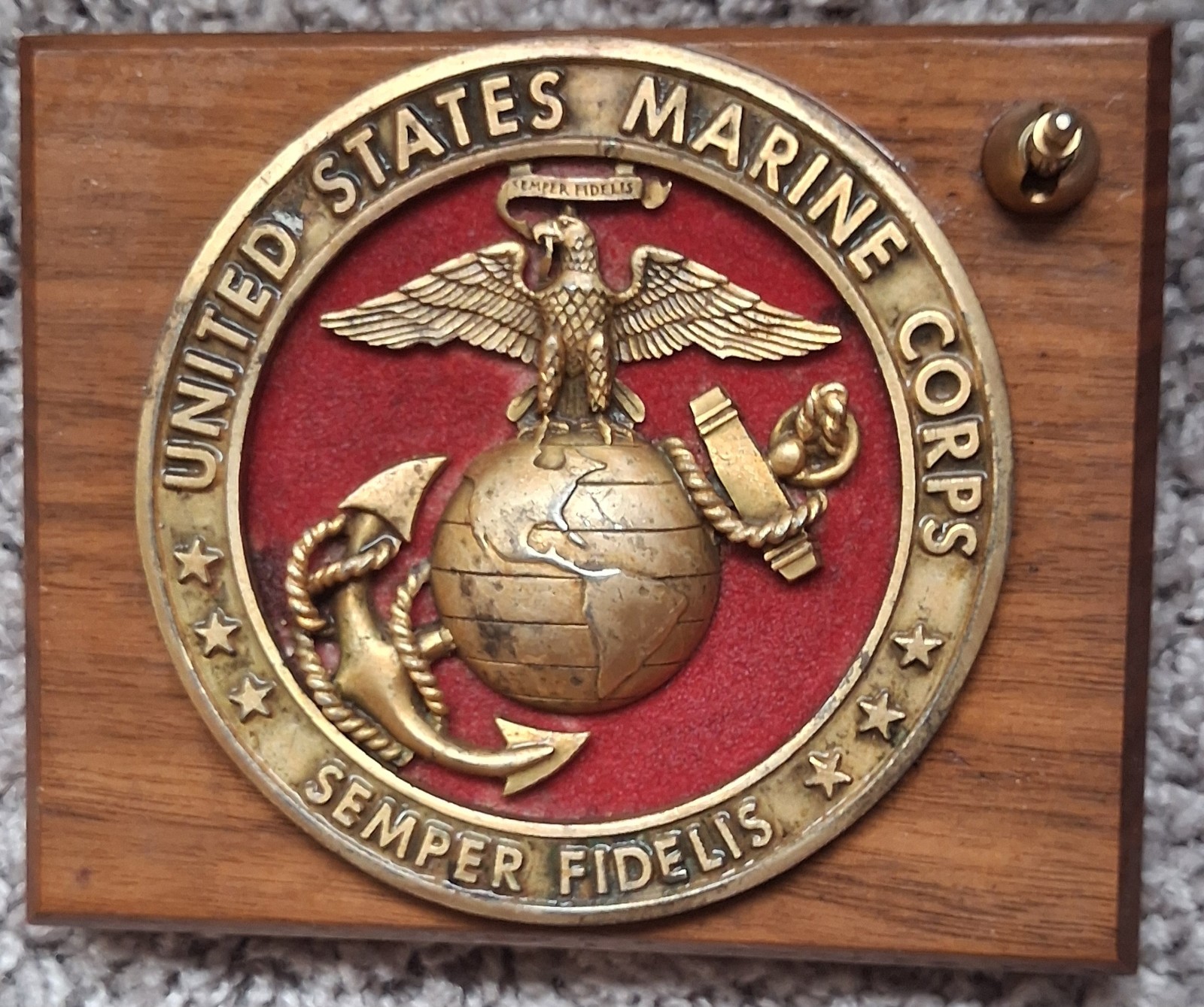 Vintage Crest-Craft USMC Solid Walnut Desk Plaque Pen Stand Gold EGA