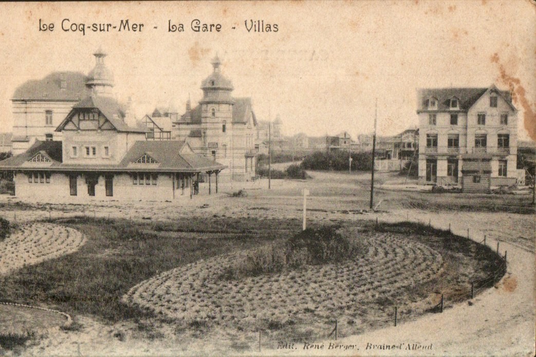 Postcard Un-Divided Back Le Coq-sur-Mer La Gare Villas Tram Belgium P1769