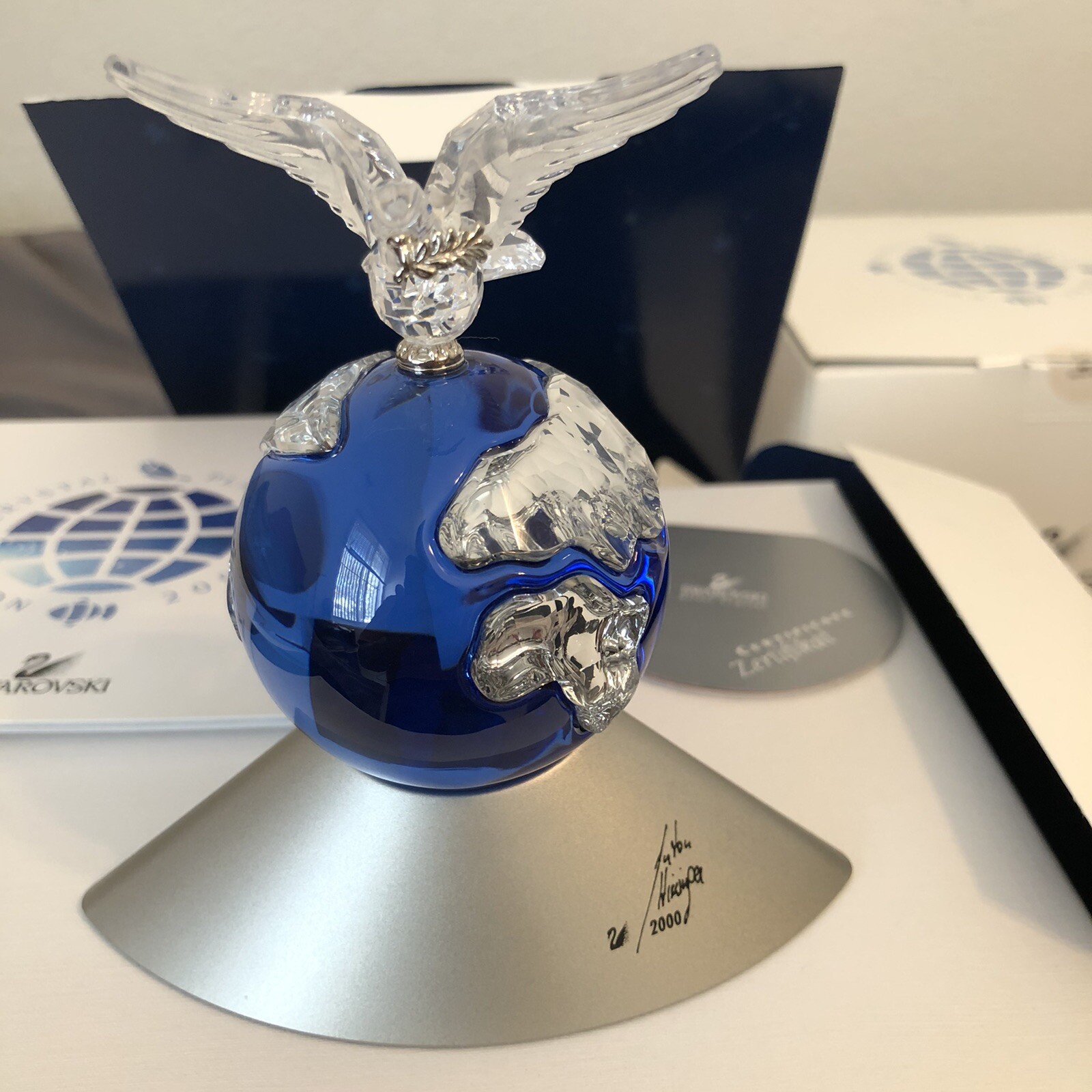NIB Swarovski Crystal 2000 Millennium Planet Vision World Globe W/COA & Signed