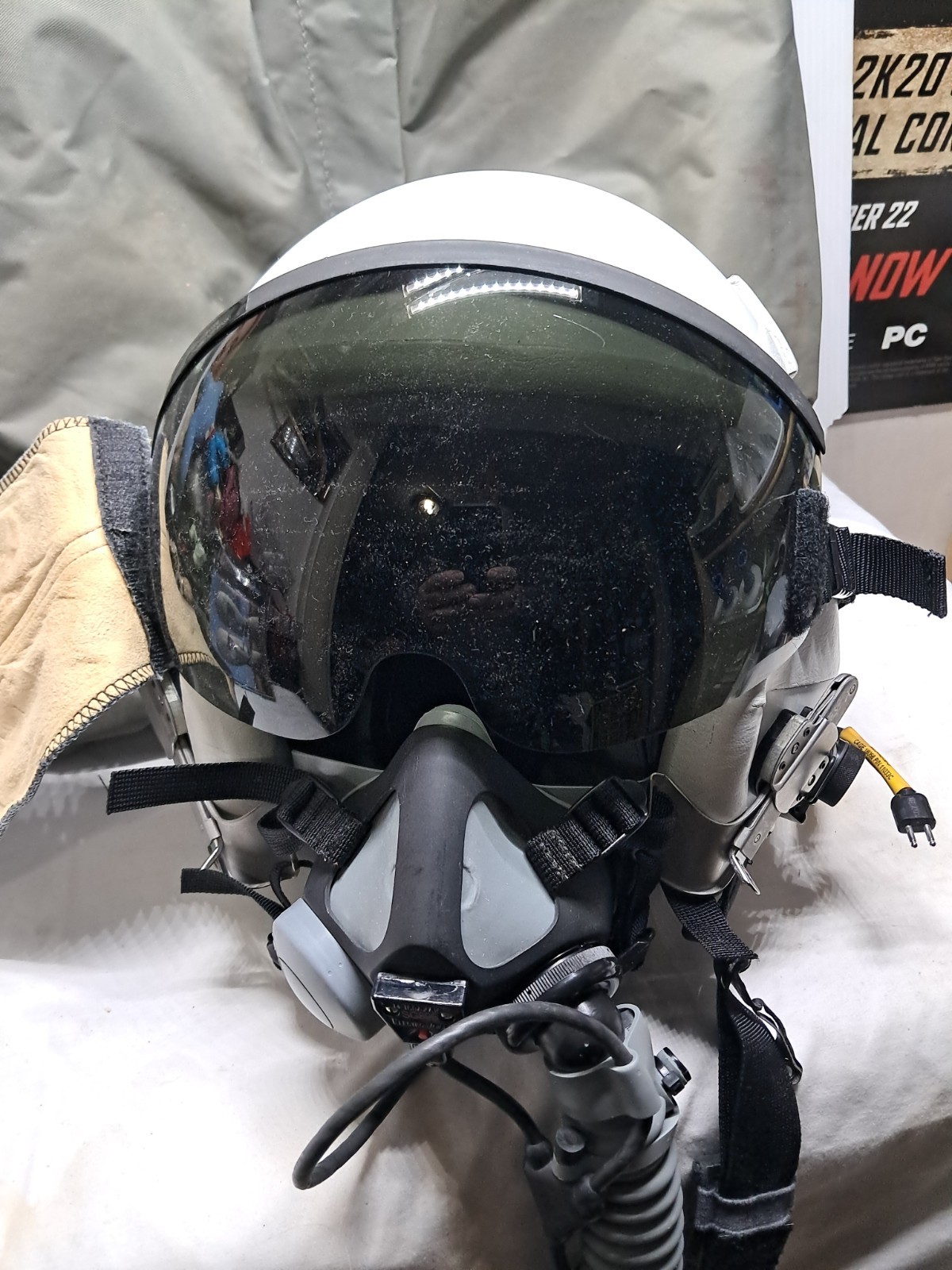 Vintage Flight Helmet Stars F -16 Falcon MBU-12 Oxygen Mask USAF Thunderbirds