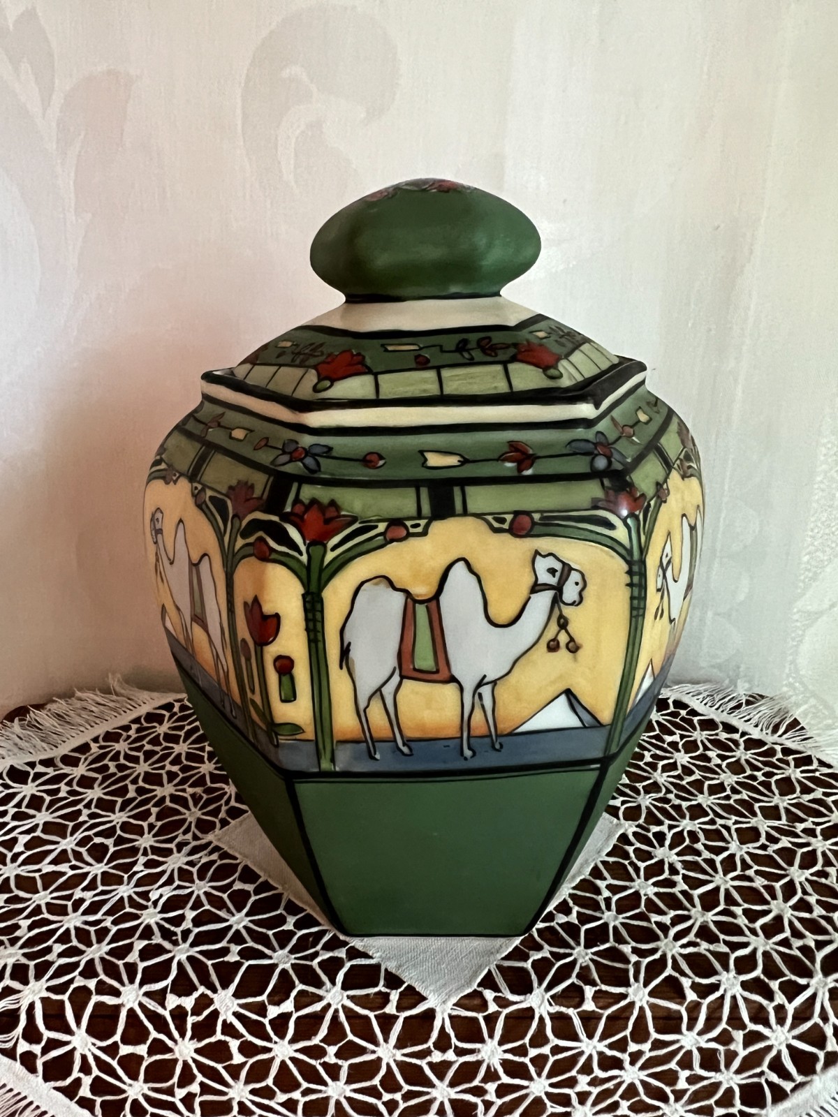 Antique Nippon Hexagonal Lidded Jar Humidor Hand Painted 1911-1921 Camel Desert