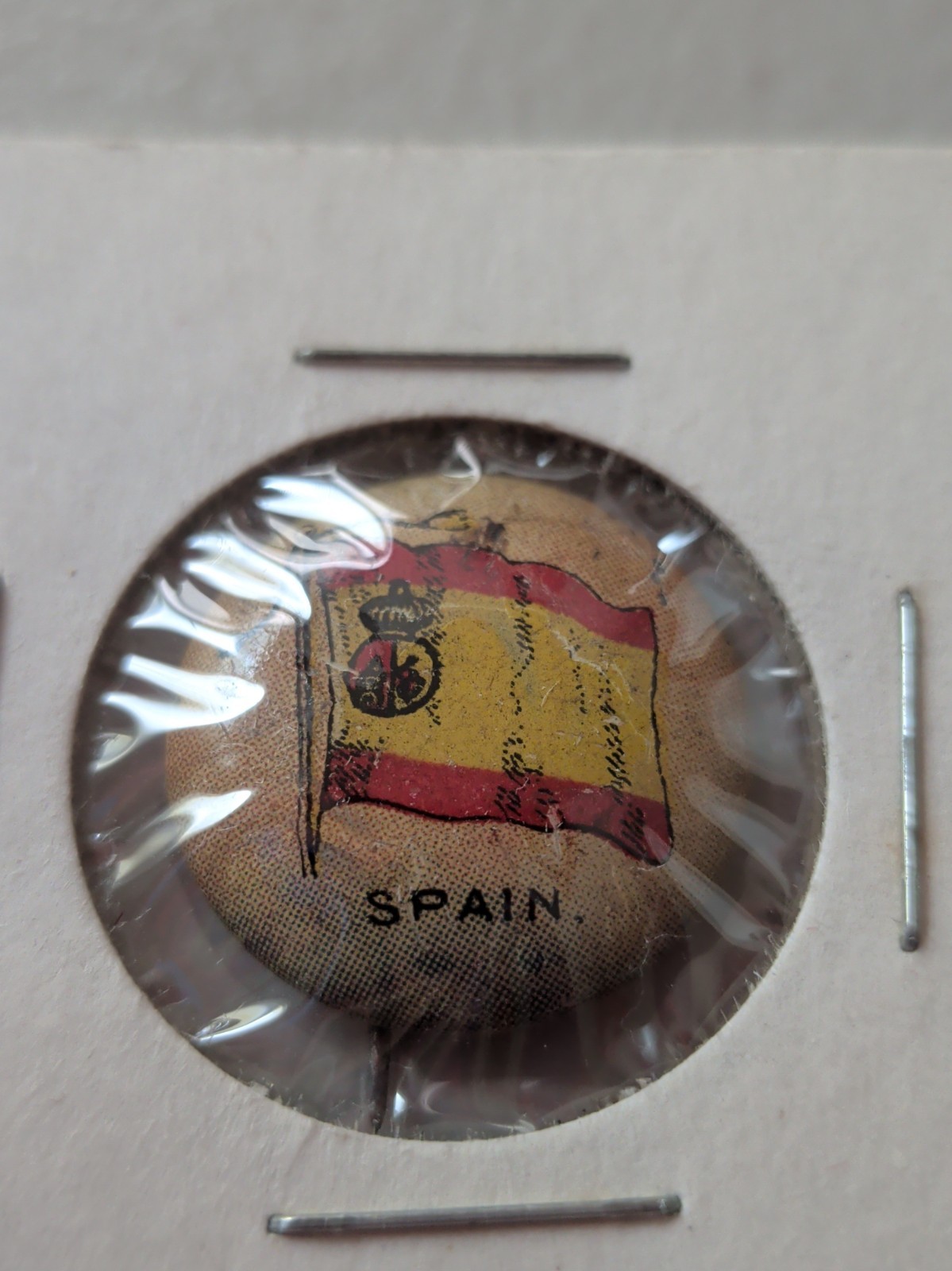 Antique 1910s Spain Flag Pinback Button Sheffield Sealect A Milk Dairy Premium