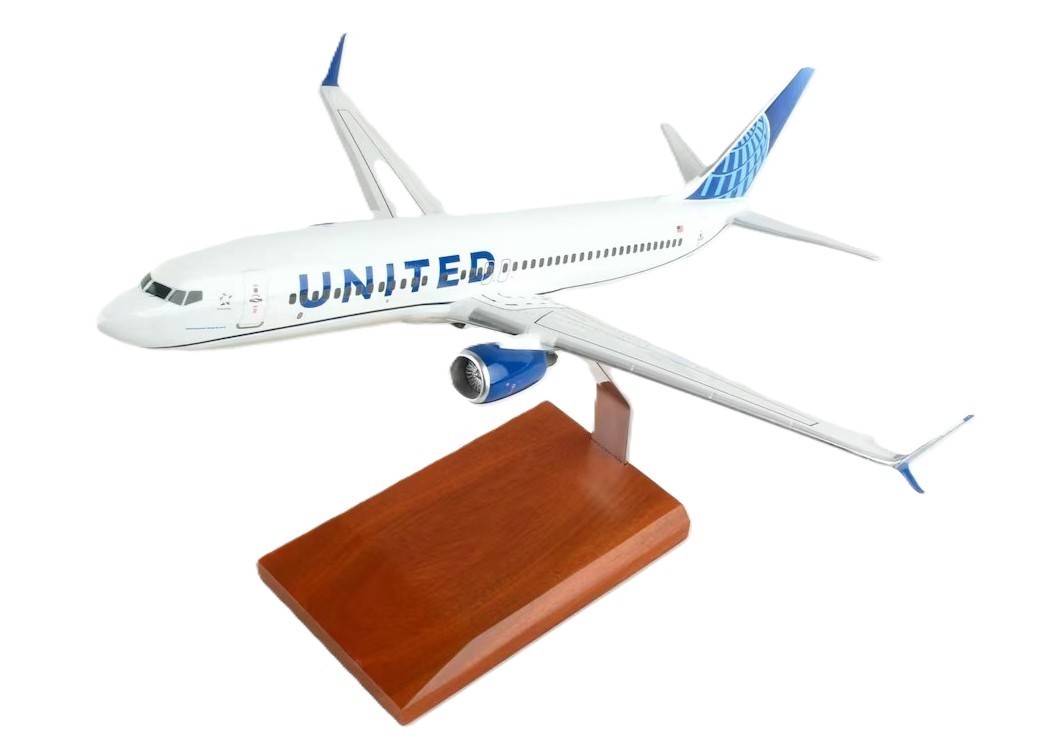 United Airlines Boeing 737-800 New Color Desk Display Model 1/100 SC Airplane