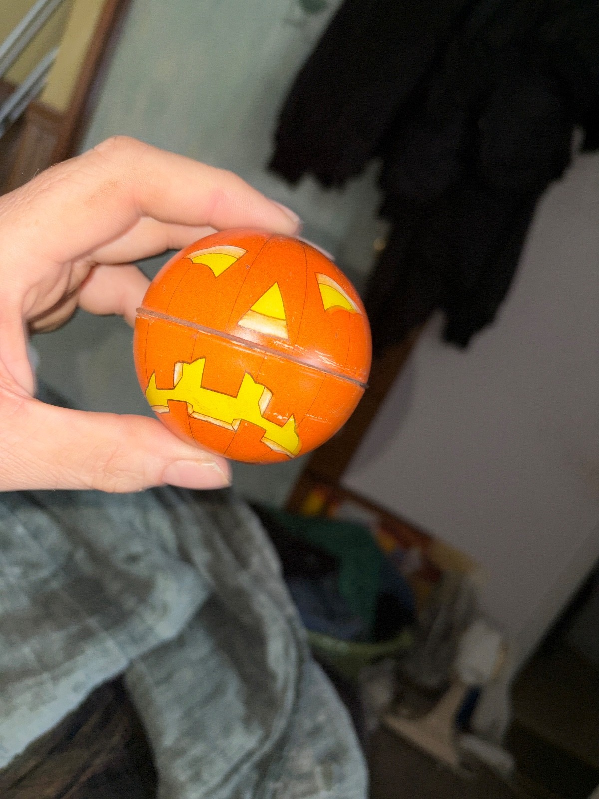 Vintage 3” Pumpkin Jack-O-Lantern 2-piece Tin Midwest Importers 1984 Switzerland