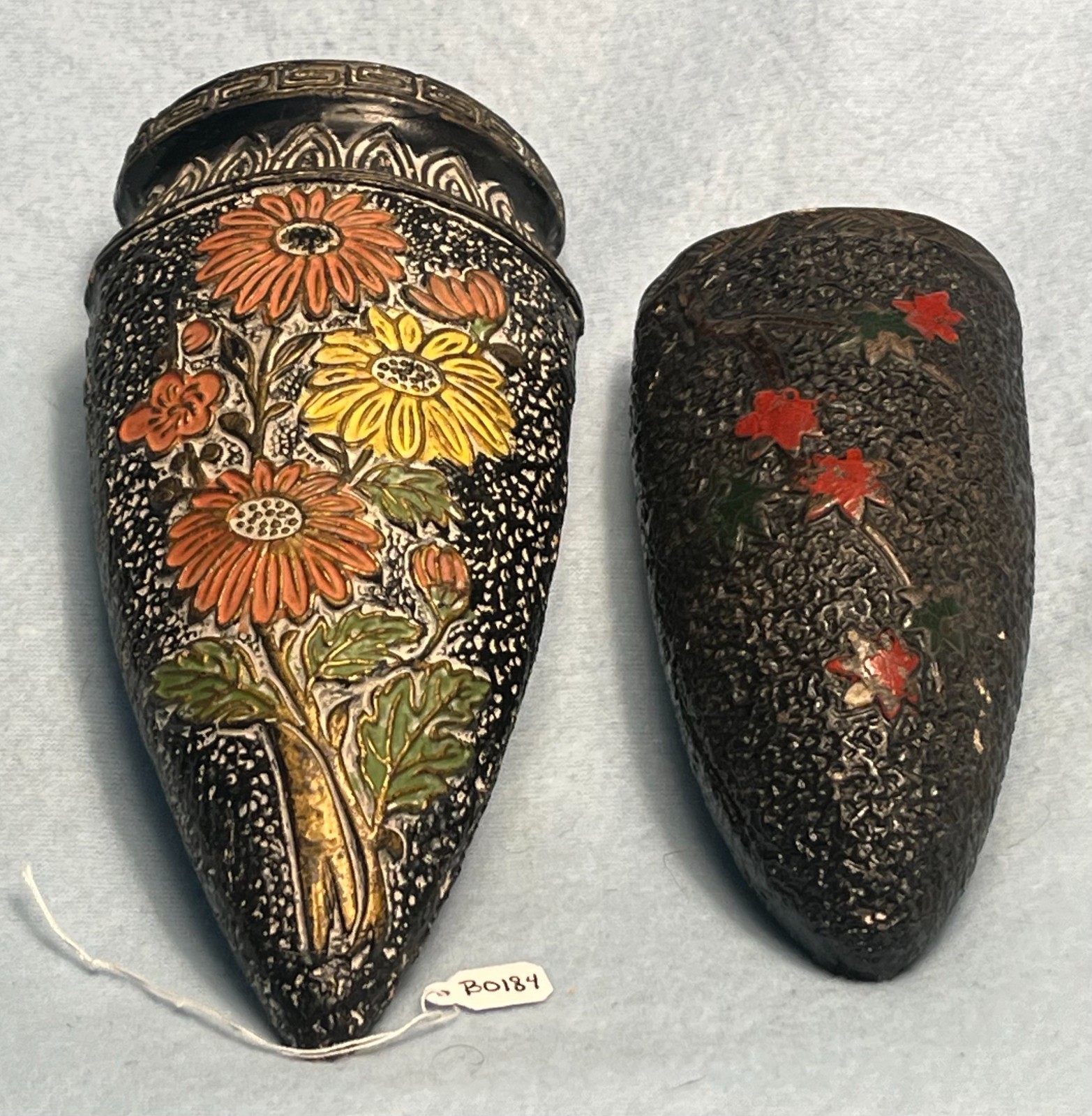 VTG 1920-1930 Tokanabe Japanese Wall Pocket Sconce Vase Black Relief Set  B0184
