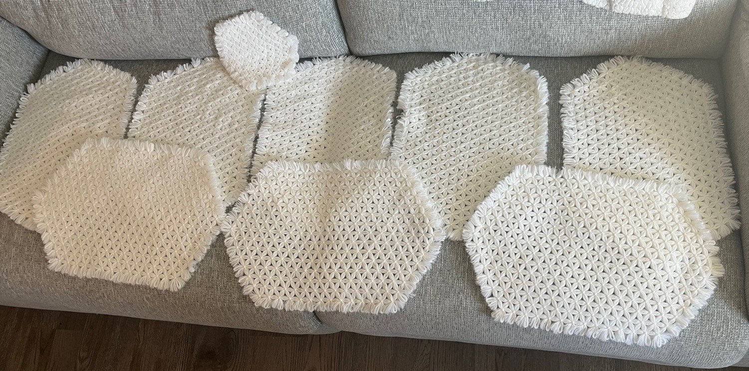 Vintage 1970s Daisy Loom Yarn Placemats Set of 8 Cream Hexagon Boho Cottagecore