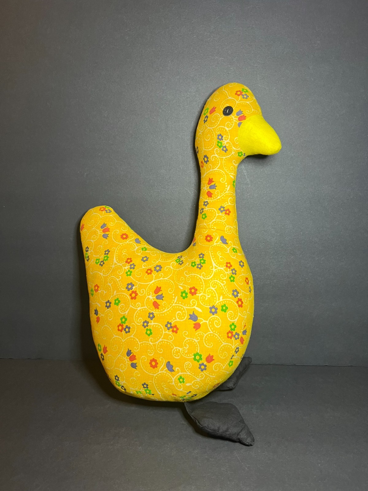 VTG 1940s Berea College Student Craft Kentucky Yellow Farmhouse Floral Goose 15\