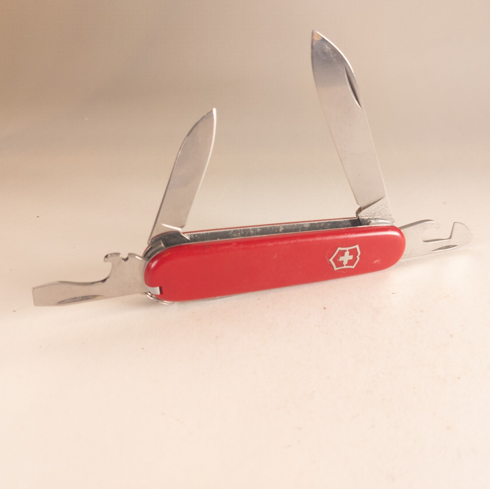 Victorinox Tinker Swiss Army Knife Vintage 91mm Red