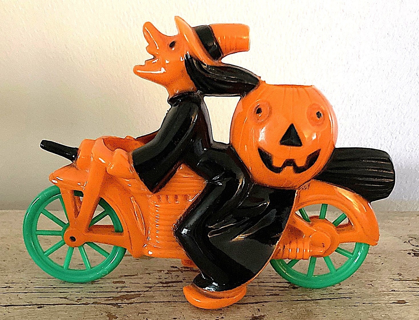 RARE Vintage Halloween ROSBRO WITCH on a MOTORCYCLE - Plastic CANDY CONTAINER