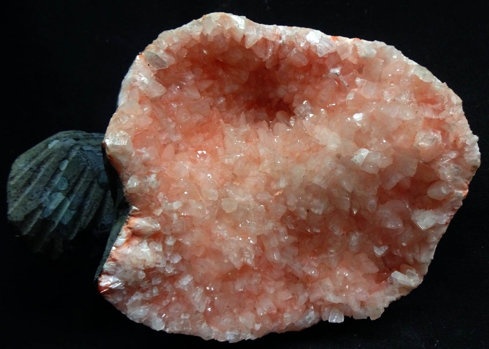 AWESOME PINK HEULANDITE CRYSTALS ON MATRIX MINERALS SPECIMENS