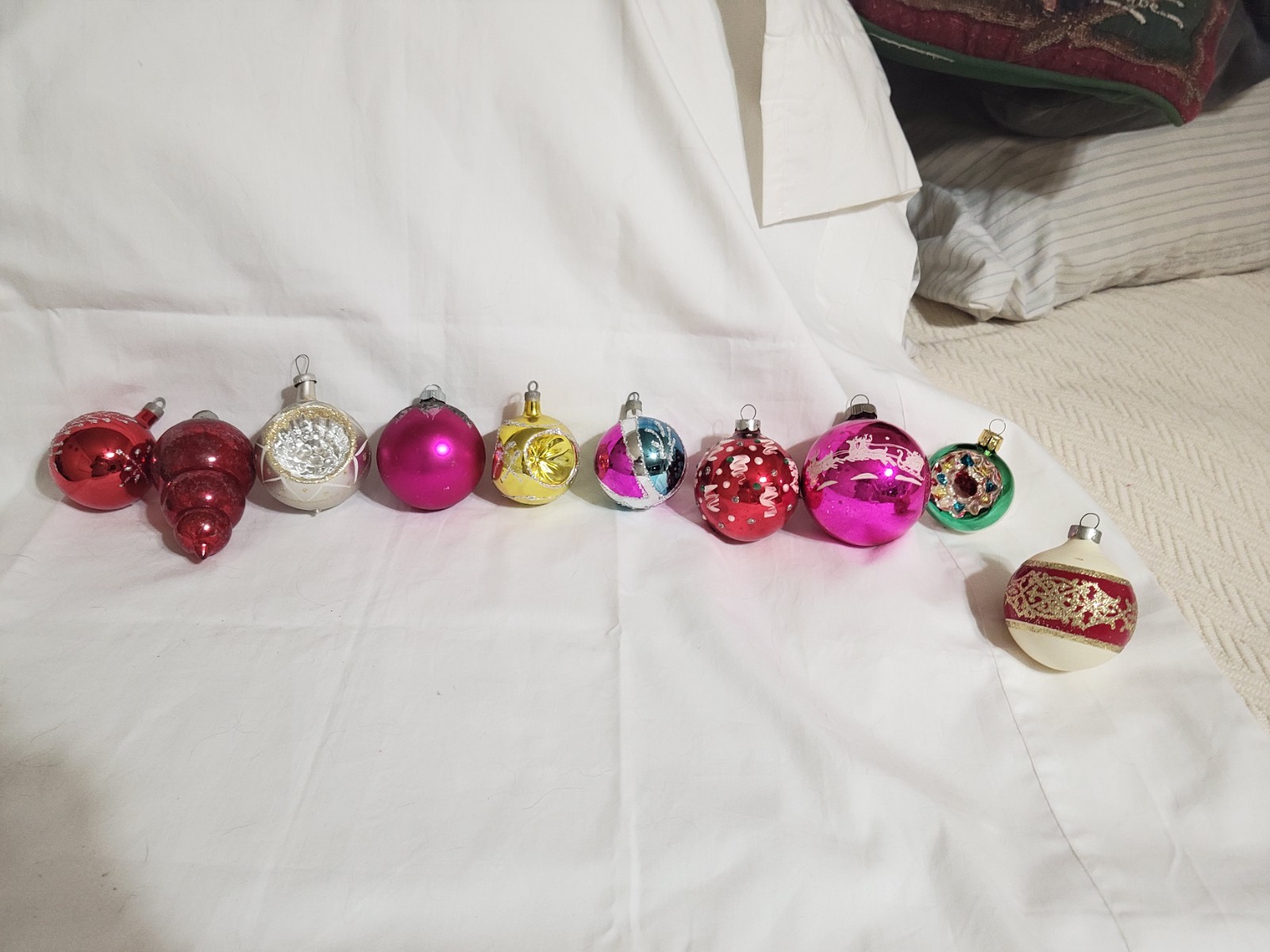 10 Vntg Glass Christmas Ornaments Ball. Indent Shiny Brite/Unbranded 2...