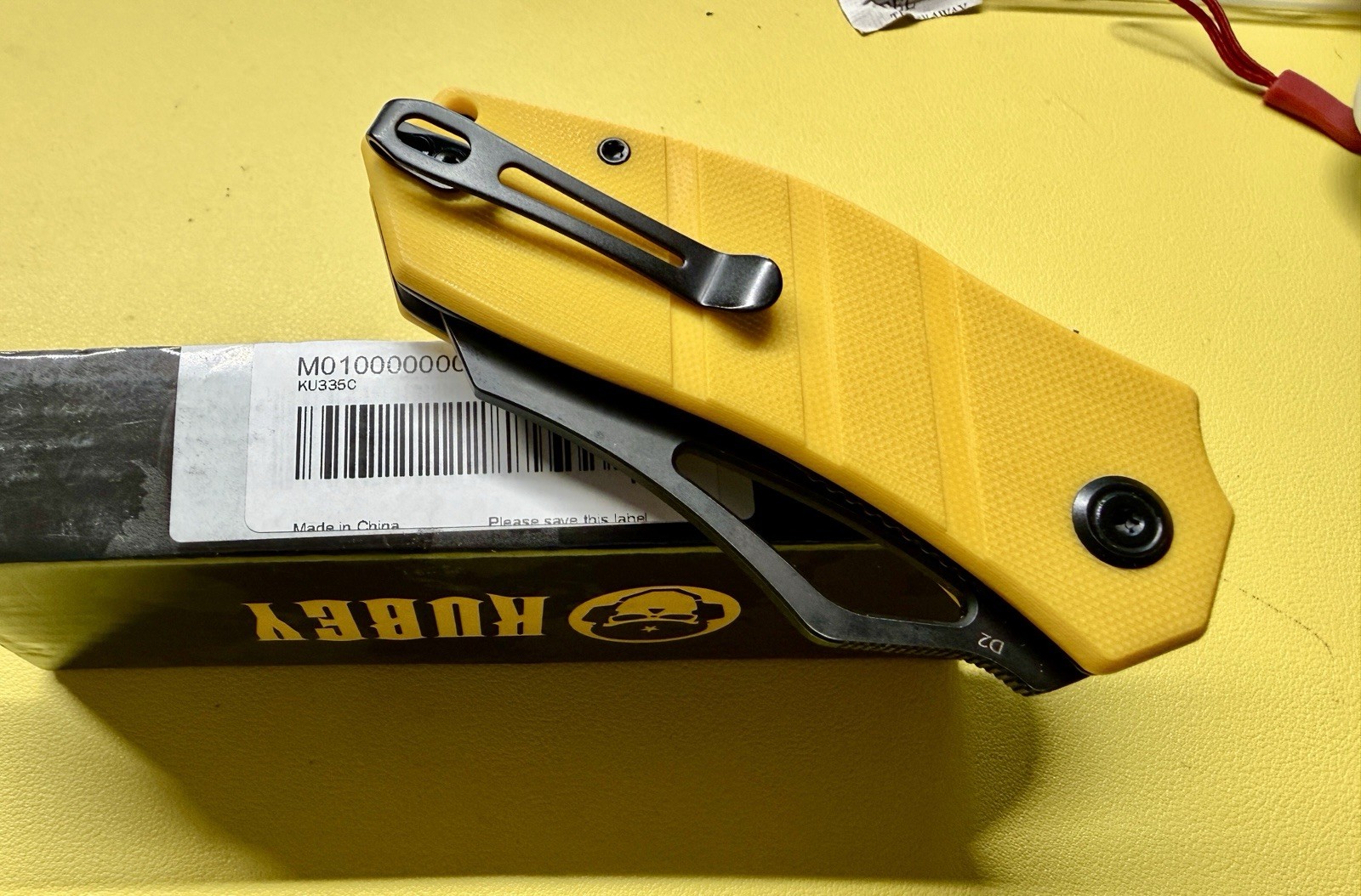 Kubey KU335C Ceyx Liner Lock Yellow G10 Handle Darkwashed D2 Blade Steel