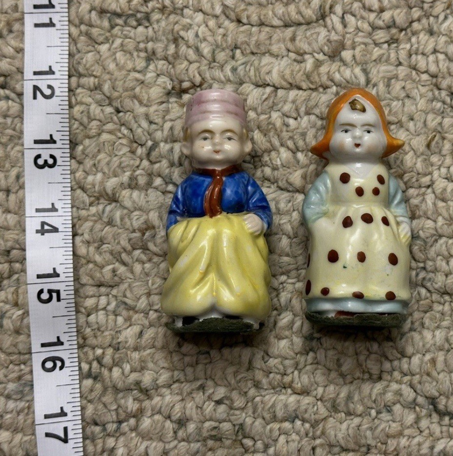 Vintage Dutch Boy & Girl Salt and Pepper Shakers JAPAN