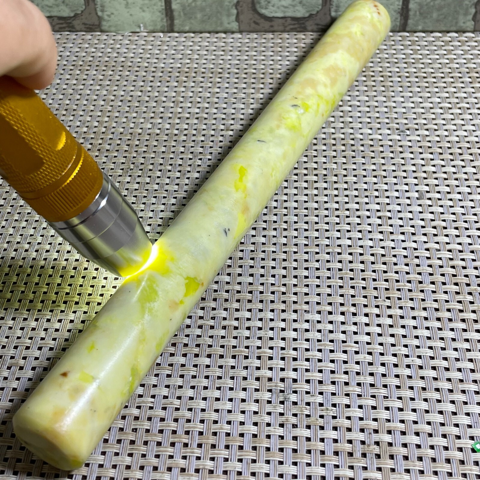 1pc Jadeite Boulder stone Rough Raw Cut rolling pin Jade Specimen -  random