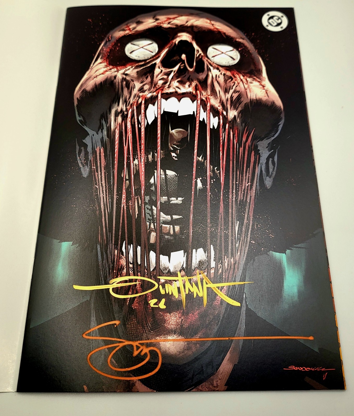 Absolute Batman 19 Glow In The Dark Virgin LMT  Variant NM GITD  2x AUTOGRAPHED