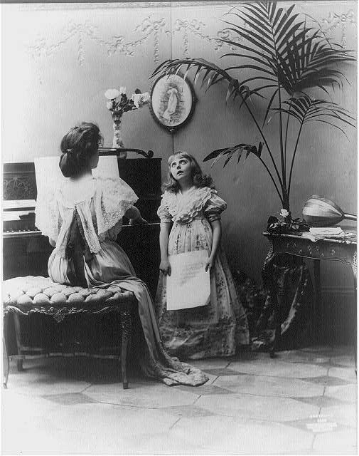 Photo:Mrs. Rinehart Children at Piano c1909 Interior Portrait