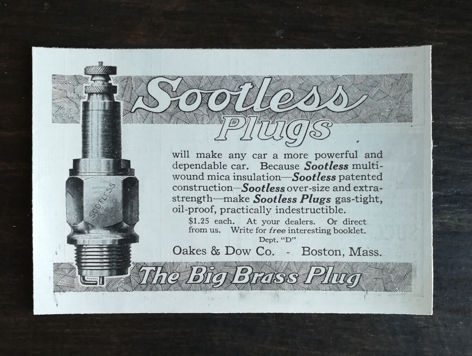 Vintage 1917 Sootless Plugs The Big Brass Plug Oakes & Dow Co. Original Ad 222
