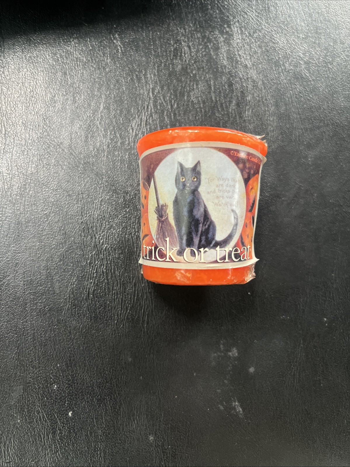 Vintage 1999 Yankee Candle Trick Or Treat Votive Black Cat Halloween NOS 1.75 Oz