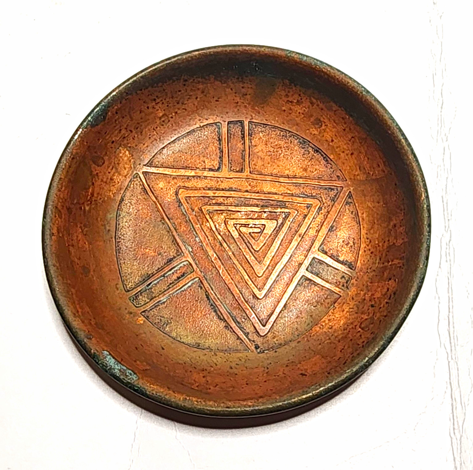 VINTAGE Copper Bowl w/ Geometric Triangle Design, \