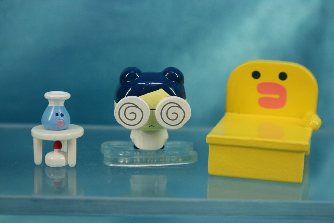 Shogakukan Bandai WIZ TV Tokyo Osaka Tamagotchi P1 Mini Figure Set Tensaitchi