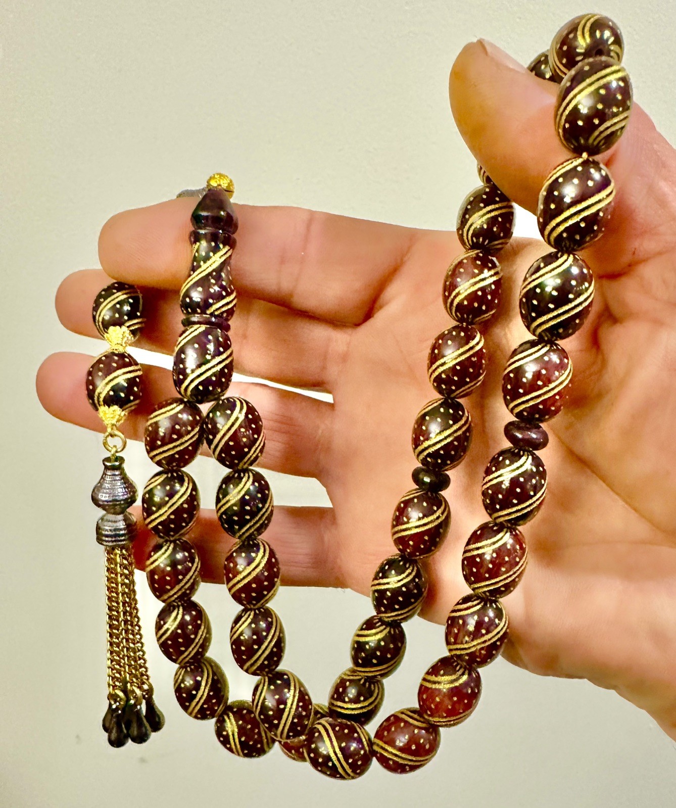 A magnificent Islamic prayer rosary made of Misky -  مسباح-سبحة جميلة من المسكي
