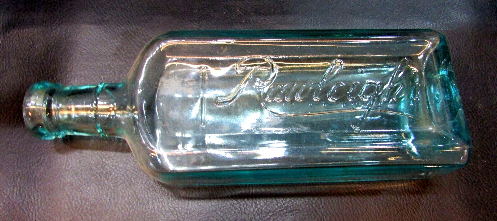 Primitive Old 1910s Rawleigh's USA Green Glass Cork Style Antique Extract Bottle