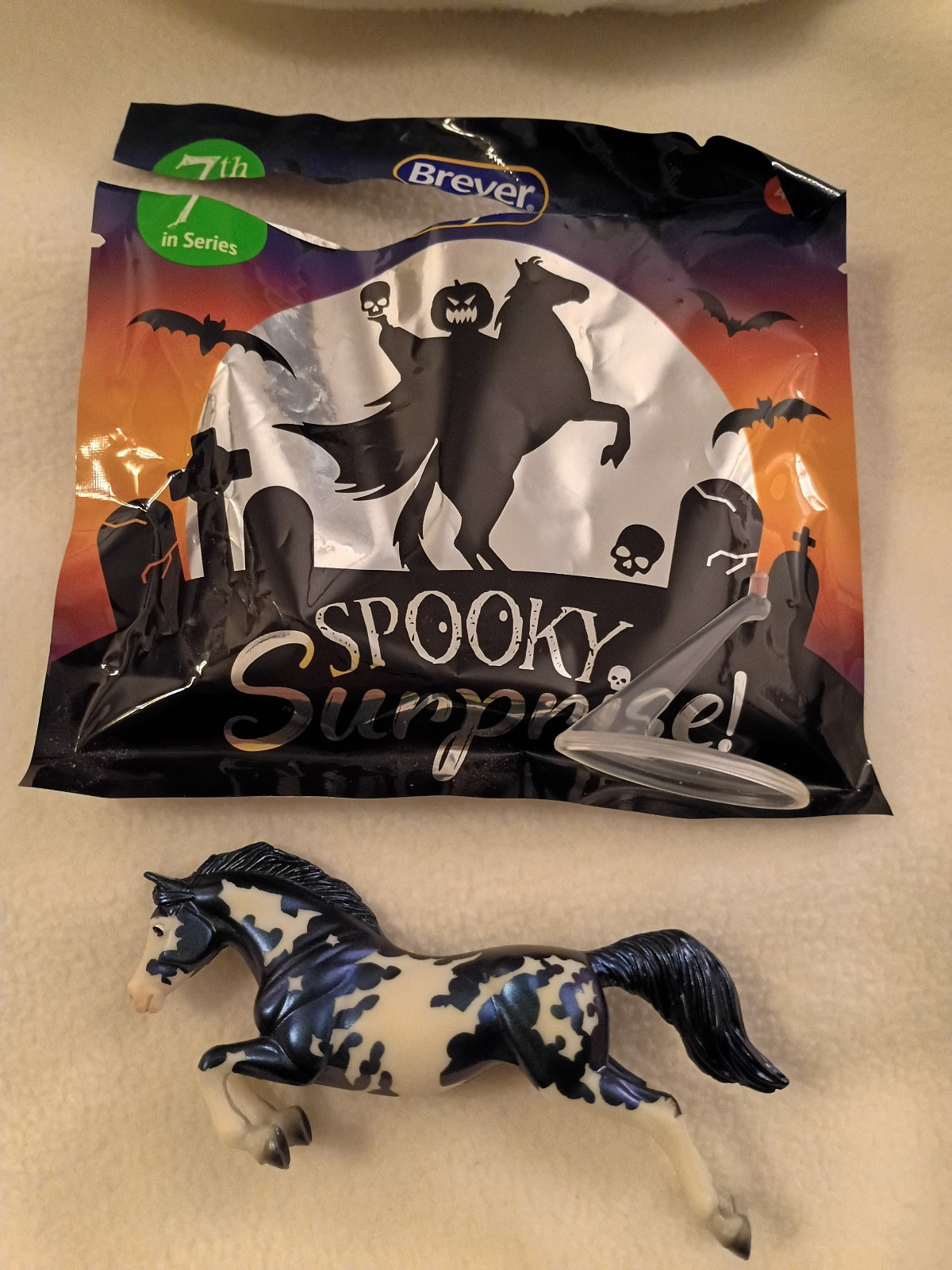 BREYER SPOOKY SURPRISE STABLEMATE MINI TABITHA JUMPER HORSE 4\