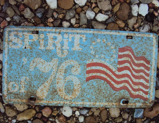 Rare Vtg. Spirit of '76 License Plate Wichita Red White & Blue Rusty Heavy Metal