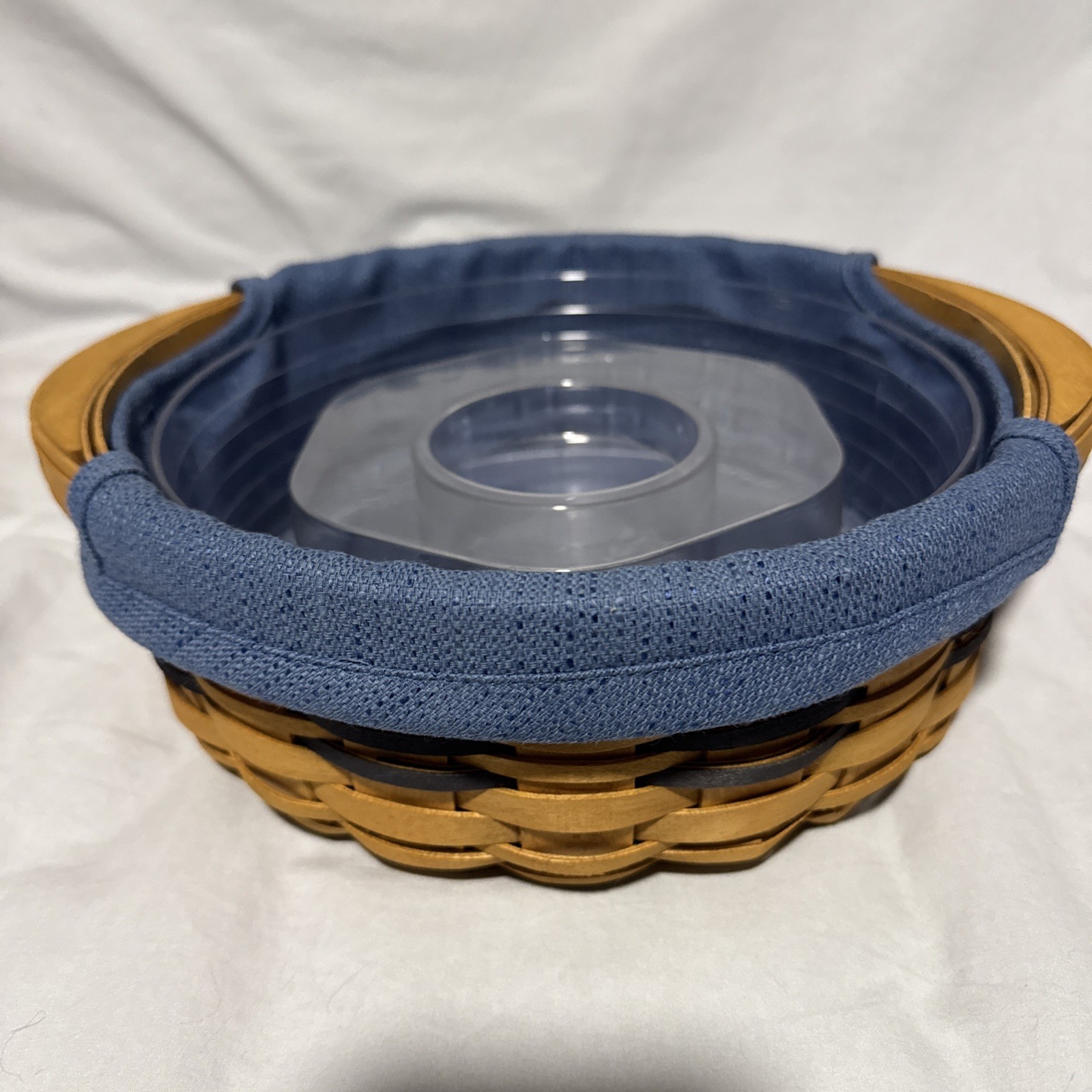 Longaberger 2004 Collectors Club Tea Tray Basket