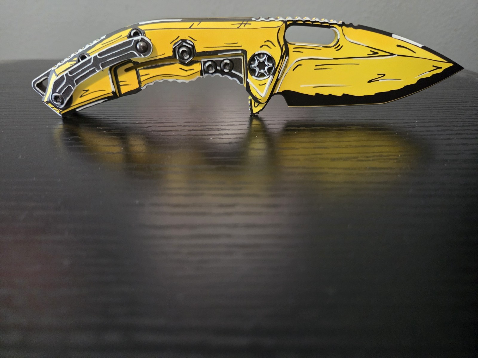 Heretic Knives Medusa Manual Tanto Yellow Cel Shading H009-CS-YW