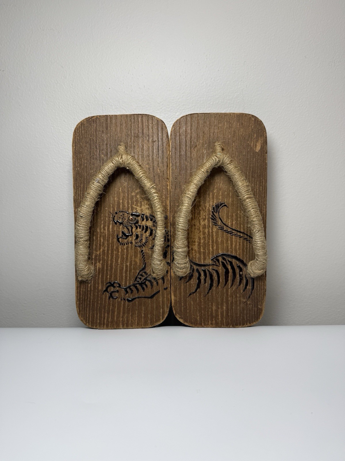 1965 Japanese Geta Wooden Sandals Clogs Izumiya Asakusa Tiger Signed Showa
